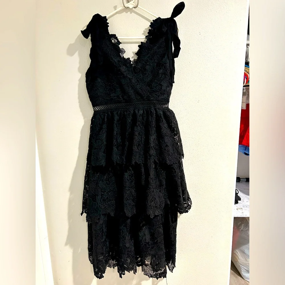 NY&C Floral-Crochet Tiered Tie-Shoulder Dress - Just Me Black Size M - Picture 5 of 9
